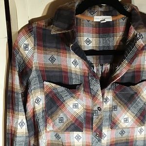 BUNDLE 5 FOR $20 Buckle flannel button up